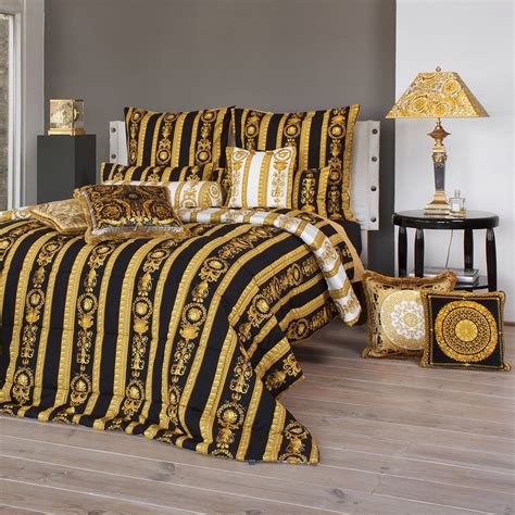 Amazon.com: Versace Comforter